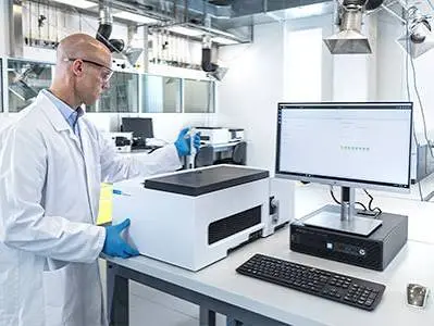 اسپکتروفتومتر UV-Vis Cary 3500 Multicell