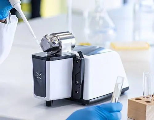 اسپکتروفتومتر FTIR Cary 630