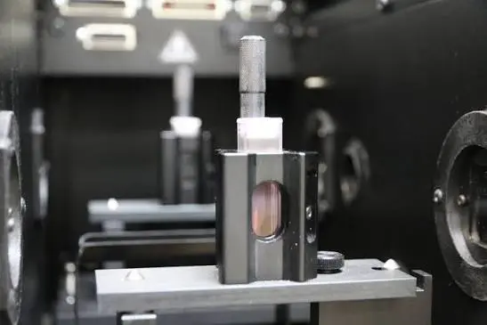 اسپکتروفتومتر UV-Vis-NIR Cary 5000