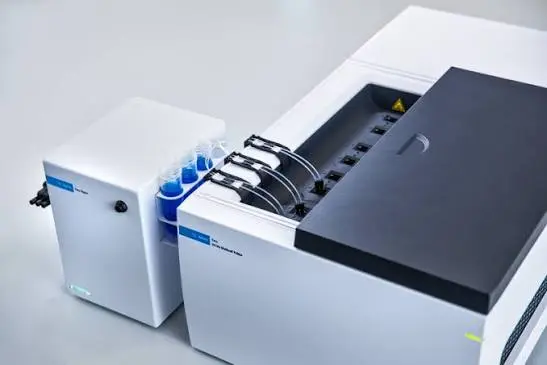 اسپکتروفتومتر UV-Vis Cary 3500 Compact